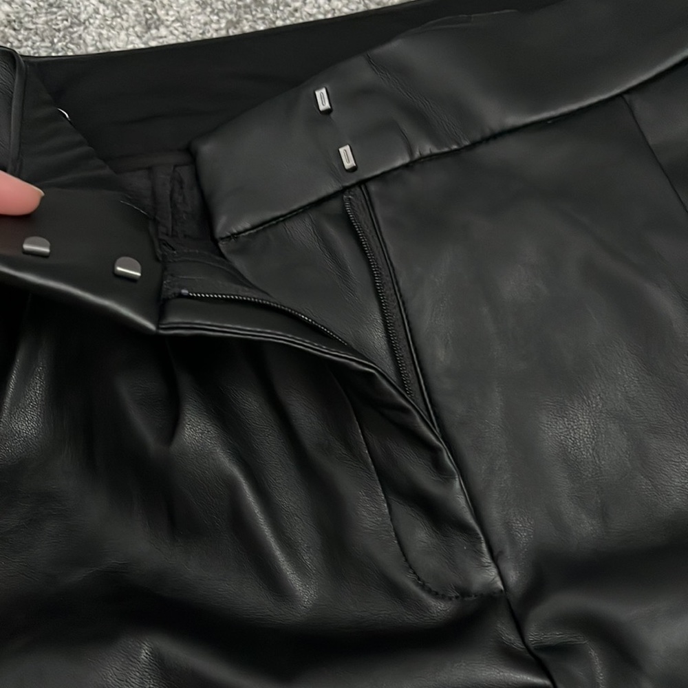 Express pants - Picture 13 of 15